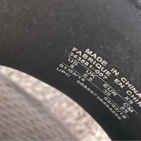 Nike Black and pink Slide Sandals - Picture 4 of 4